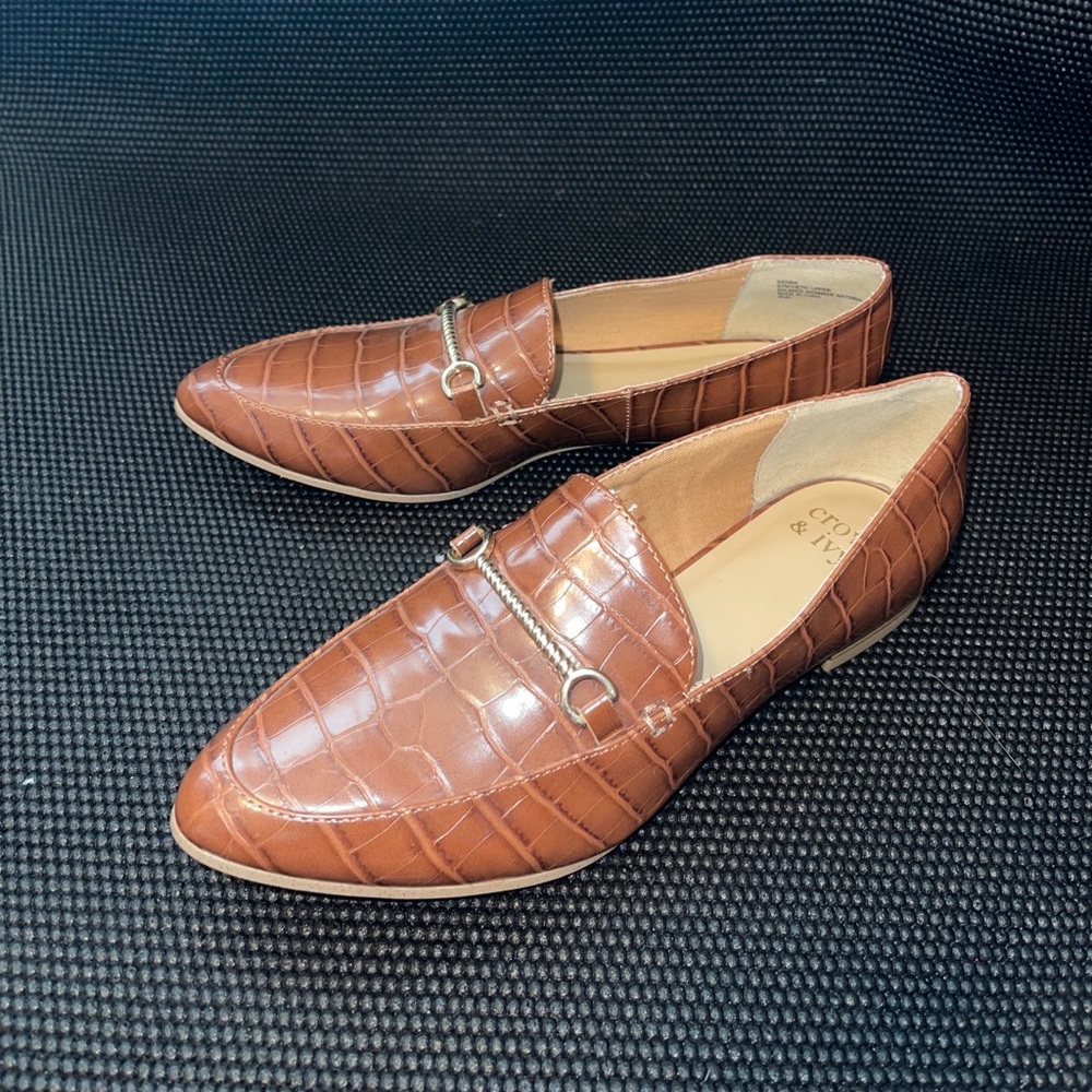 Crown & Ivy SIENNA Faux Leather Horsebit Round Toe Slip On Loafers Size 8.5 NEW